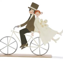 Brautpaar auf Fahrrad