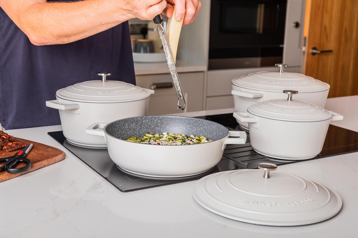 Casserole Seichter Schmortopf 4l cream – Bild 6
