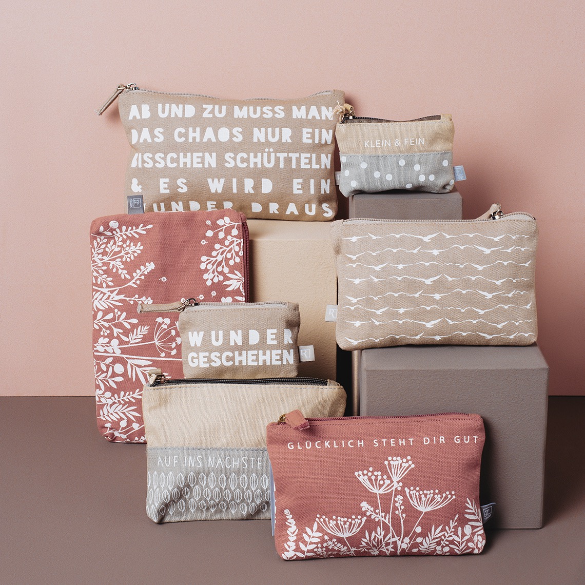 Kosmetiktasche Ordnungshüter Glücklich – Bild 2